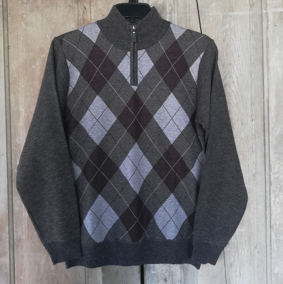 Men's Argyle Sweater - Picture 1 of 7